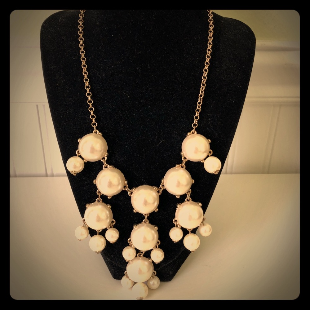 BEAUTIFUL VINTAGE FAUX PEARL NECKLACE - Adjustable Chain